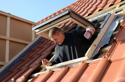 Pose de fenêtres de toit Velux à Monthion